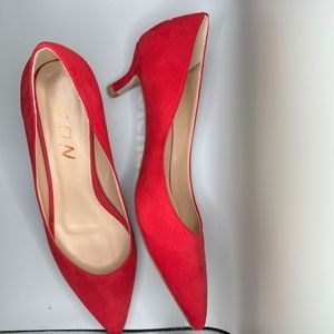RED HEELS, FARIC, SIZE 9, KITTEN HEEL